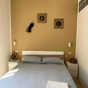 Tarra Place , Milano Italia